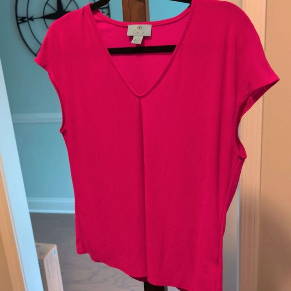 CeCe Hot Pink V-Neck Cap Sleeve Top | Fuchsia Contemporary Blouse Knit